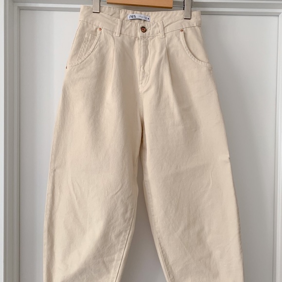 Zara | Pants \u0026 Jumpsuits | Zara Cream Slouchy Balloon Jeans Size 2 |  Poshmark